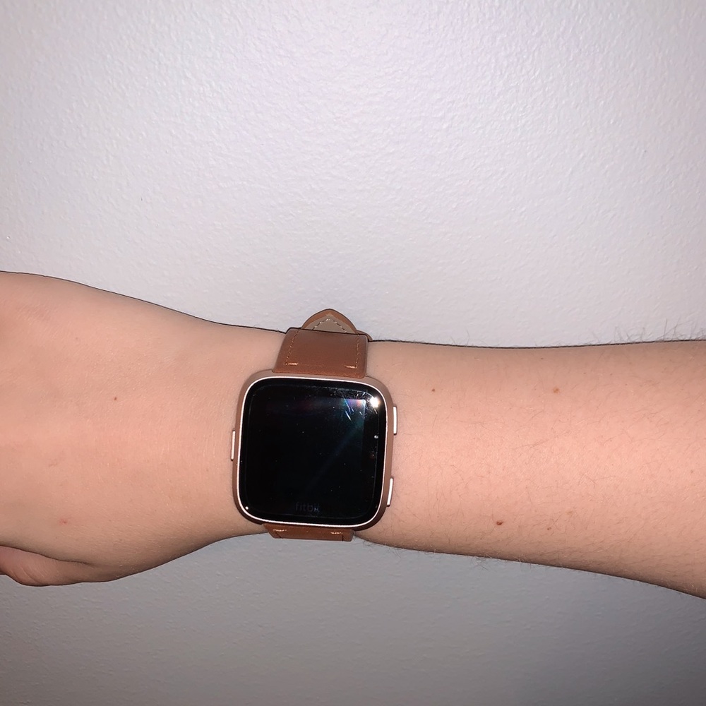 fitbit versa - Picture 5 of 6